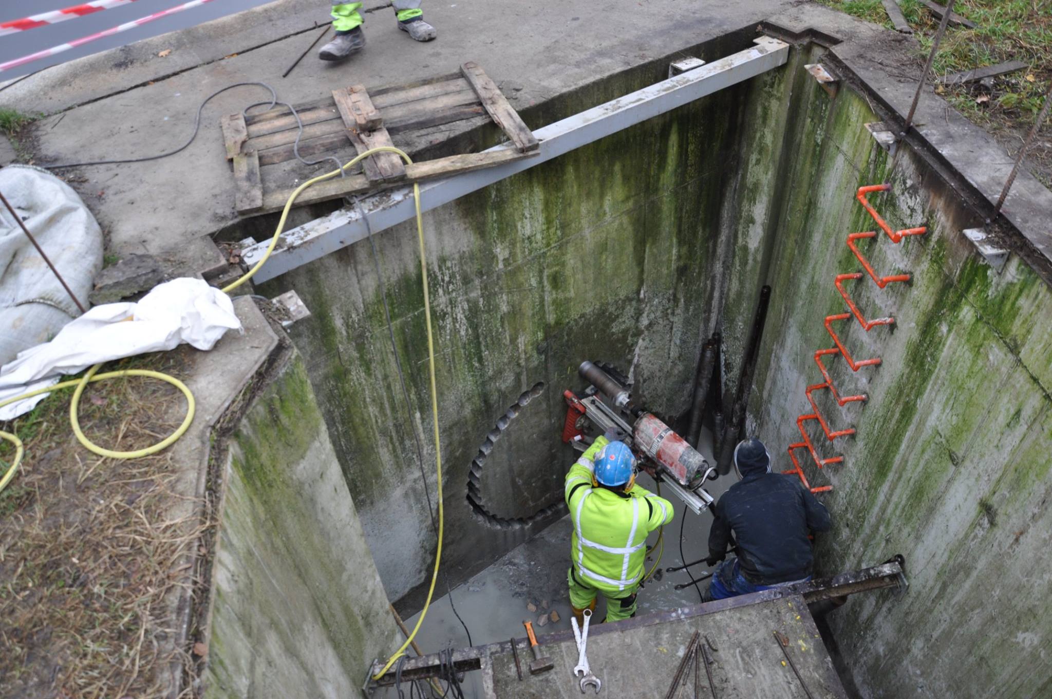 Wiercenie w betonie techniką diamentową